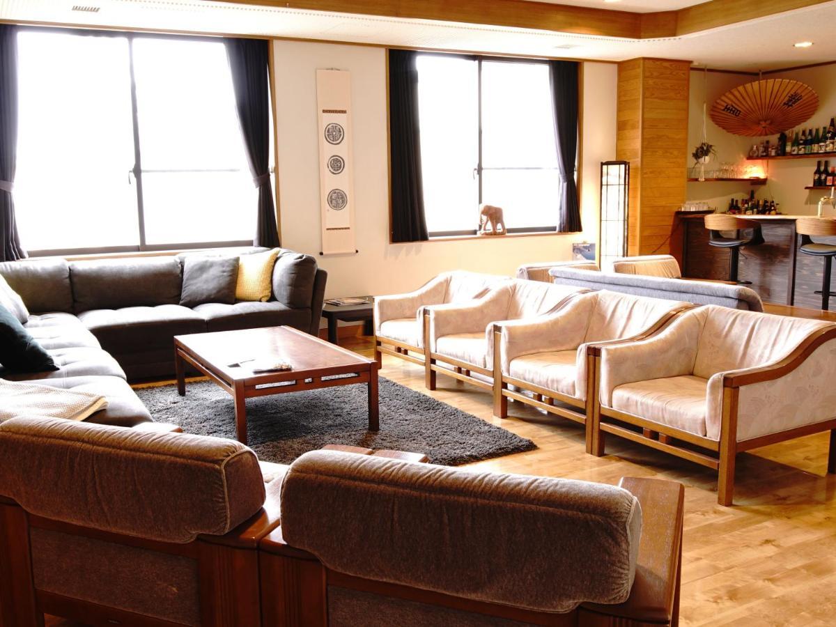 Refre Hotel ميوكو المظهر الخارجي الصورة
